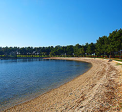 Beach Karpinjan, Novigrad