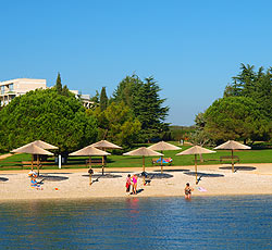 Spiaggia Maestral, Novigrad