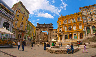 Rivijera Pula